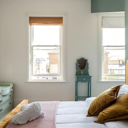 Stylish Beachfront Apartment, Sweeping Ocean Views And Luxury Touches Herne Bay Esterno foto
