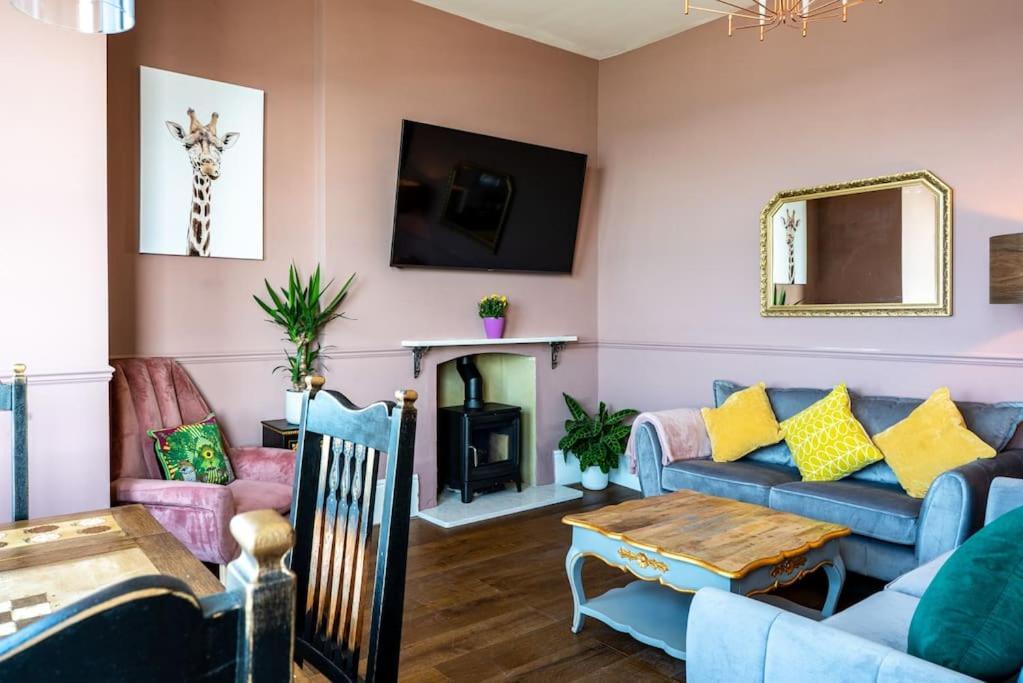 Stylish Beachfront Apartment, Sweeping Ocean Views And Luxury Touches Herne Bay Esterno foto
