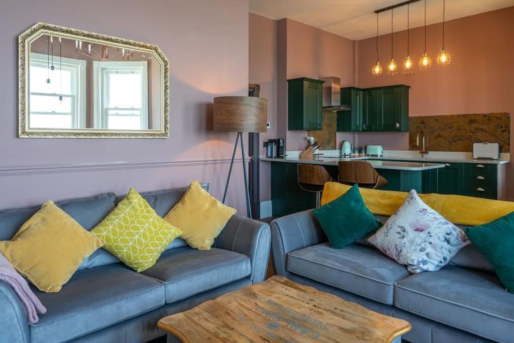 Stylish Beachfront Apartment, Sweeping Ocean Views And Luxury Touches Herne Bay Esterno foto
